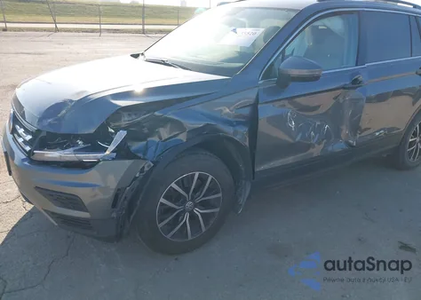 2019 Volkswagen Tiguan 2.0T Se/2.0T Sel/2.0T Sel R-Line/2.0T Sel R-Line Black z USA, uszkodzony, nr VIN 3VV2B7AX0KM067044